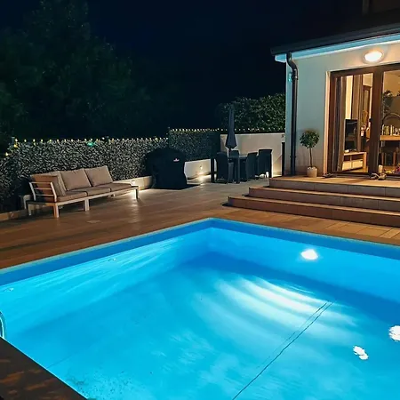 Mountain Retreat With Private Pool And Grill In Radmani, Croatia Σπίτι διακοπών Radmani