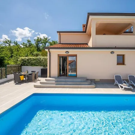 Mountain Retreat With Private Pool And Grill In Radmani, Croatia Σπίτι διακοπών *
