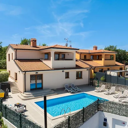 Σπίτι διακοπών Mountain Retreat With Private Pool And Grill In Radmani, Croatia Radmani